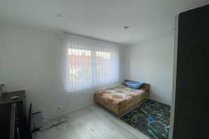 Erstbezug nach Sanierung: exklusives und großes 7-Zimmer-Haus in Schwandorf
TEL 015255889134 – Prissath 20, 92421 Schwandorf (Kreis) – Vorschaubild 14
