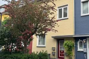 Kleines MFH mit drei Wohnungen und Garten - Bremen-Osterfeuerberg