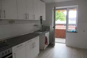 2-ZW mit Balkon am Ziegelteich 35 in Kiel zu vermieten! OTTO STÖBEN GmbH – Ziegelteich 35, 24103 Vorstadt, Kiel – Vorschaubild 1