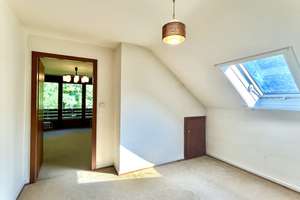 Architektenhaus mit Mid-Century-Flair in bester Waldrandlage von Aumühle – Die vollständige Adresse der Immobilie erhältst du vom Anbieter., 21521 Aumühle – Vorschaubild 22