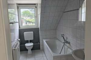 Ruhige 2 Zimmer Dg-Wohnung  mit Südbalkon Nähe Sterkrade-Mitte – Mathildestraße 4, 46149 Sterkrade-Mitte, Oberhausen – Vorschaubild 5