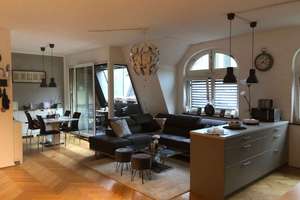 Moderne & elegante 2-Zimmer-Wohnung im stilvoll sanierten Altbau – Toplage!