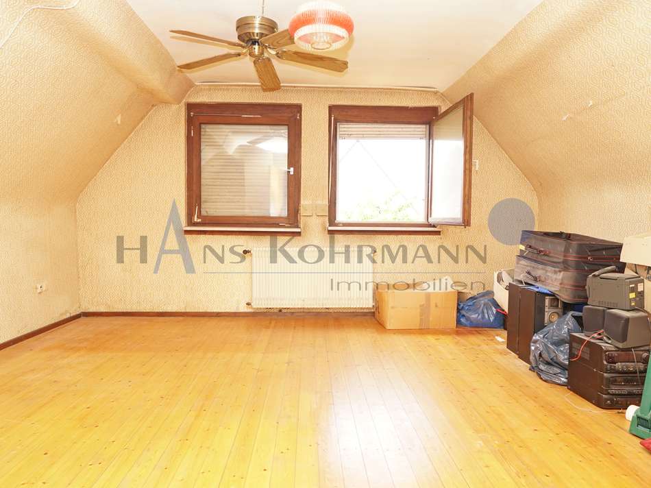 Schlafzimmer oben 1