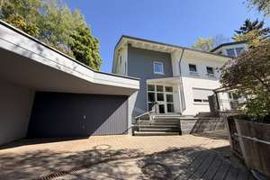 Exklusives Architektenhaus mit Einliegerwohnung in Bestlage - Achalm