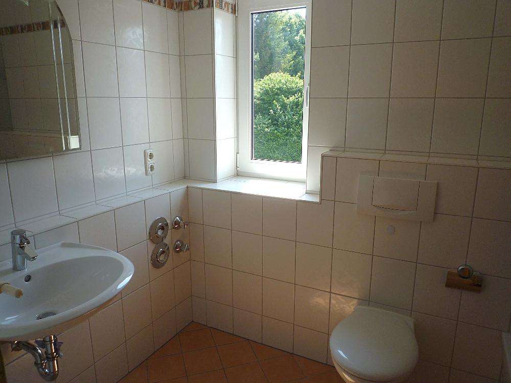 Immobilie in Langenbach - Rarität - " Drei auf einen Schlag" - für Anleger oder Selbstnutzer - Bild 2