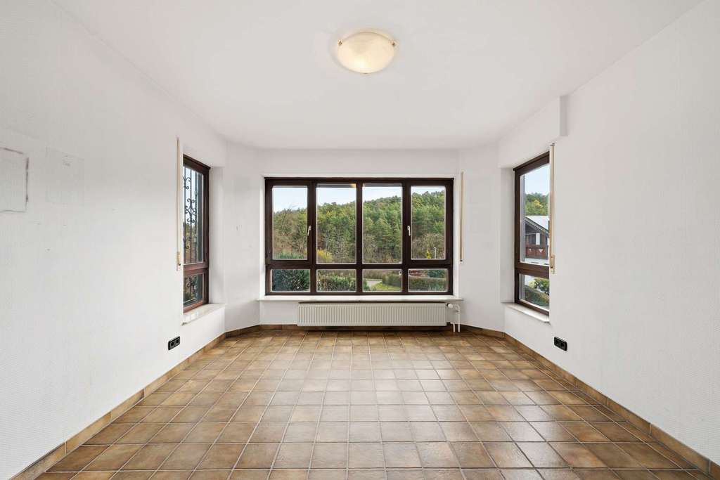 Immobilie in Mönsheim - Freistehendes Familienhaus mit großem Garten, Sauna & PV-Anlage in sonniger Appenberg-Lage - Bild 3