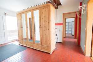 Attraktive DHH mit Garten, Stellplätzen und Garage in Obernheim  Ortsrandlage zu verkaufen – Zollernalbkreis – Vorschaubild 2