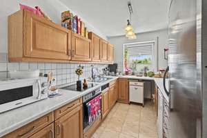 Gepflegte Doppelhaushälfte mit Garten und Einzelgarage in Ingolstadt-Etting – Die vollständige Adresse der Immobilie erhältst du vom Anbieter., 85055 Etting, Ingolstadt – Vorschaubild 8