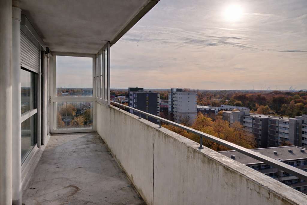 Immobilie in Kaarst - Helle 3-Zimmer Wohnung mit großem Balkon und Weitblick - Bild 3