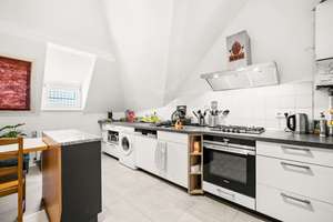 Property thumbnail 9