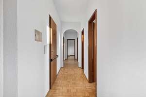 Exklusive Dachgeschosswohnung mit Gestaltungspotenzial und zwei Terrassen in Untergiesing-Harlaching – Die vollständige Adresse der Immobilie erhältst du vom Anbieter., 81547 Giesing, München – Vorschaubild 8