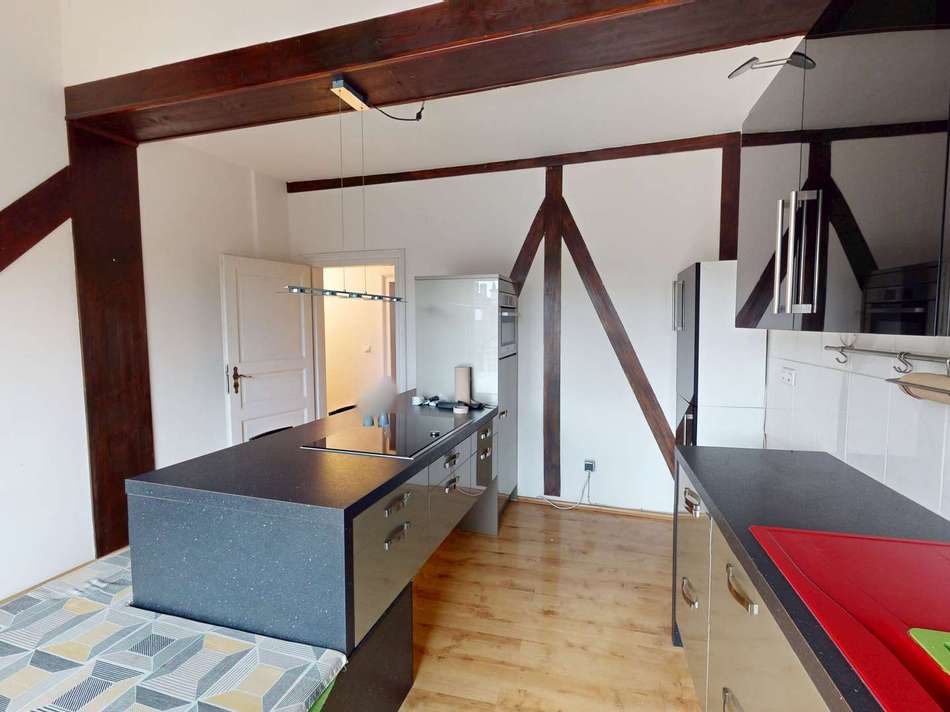 64VUyUYRChnxTzRJfrgs7Y2T-big 1