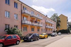 Zentrale Wohnung mit Tageslichtbad // EG Links – Kurze Str. 5, 38440 Schillerteich, Wolfsburg – Vorschaubild 2