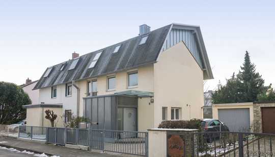 Bild von Attraktive Doppelhaushälfte in beliebter Wohnlage von Frankfurt-Heddernheim