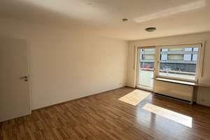 Gepflegte Erdgeschosswohnung in Neu-Ulm Offenhausen mit durchdachter Aufteilung und sonnigem Balkon – Johann-Strauß-Str. 27, 89231 Neu-Ulm – Vorschaubild 2