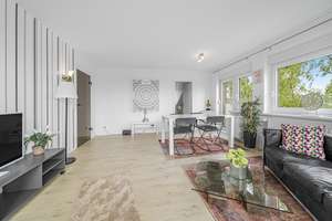 Helle, attraktive 3,5-Zi, große SW-Loggia, modern möbliert mit EBK, ruhig, renoviert, befristet – Auf dem Dudel 24, 47228 Bergheim, Duisburg – Vorschaubild 12