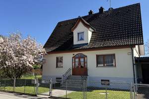 Zentrum Südwest - Omas gemütliches Häuschen in Schlossnähe – Die vollständige Adresse der Immobilie erhältst du vom Anbieter., 86842 Türkheim – Vorschaubild 1