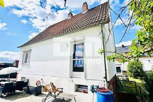 Kernsaniertes Einfamilienhaus mit Doppelgarage, großem Garten und Home-Office-Oase – Die vollständige Adresse der Immobilie erhältst du vom Anbieter., 34613 Schwalmstadt – Vorschaubild 5