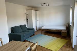 Helle, renovierte und möblierte 1-Zimmer Wohnung mit großem Balkon und eigenem Parkplatz – Die vollständige Adresse der Immobilie erhältst du vom Anbieter., 70437 Zuffenhausen-Mitte, Stuttgart – Vorschaubild 1