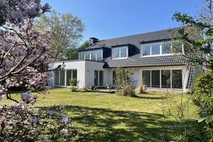 Exklusive Villa im Dichterviertel, aufwendig saniert - bereit für Ihr persönliches Finish – 40474 Stockum, Düsseldorf – Vorschaubild 2