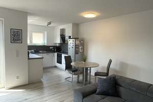 Moderne 3-Zimmer-Neubauwohnung mit hochwertiger EBK, Balkon und 2 Stellplätzen in Karlstein – Die vollständige Adresse der Immobilie erhältst du vom Anbieter., 63791 Karlstein am Main – Vorschaubild 4