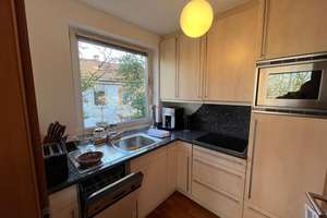 Sitlvolle, voll möblierte 2-Zimmer-Wohnung mit großem Balkon in Bestlage München-Bogenhausen – Pienzenauerstraße 1a, 81679 Herzogpark, München – Vorschaubild 6