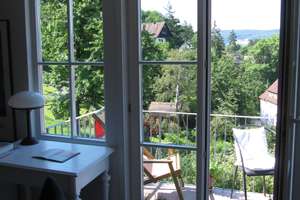 Wohnen am Weinberg: Helle DG-Wohnung mit Sonnenbalkon  u. großem Gartenanteil in Traumlage – Asangstr. 42, 70329 Obertürkheim (Ortsteil), Stuttgart – Vorschaubild 7