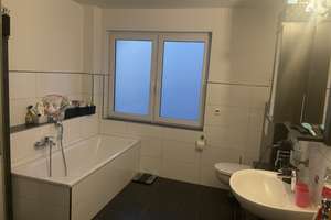 Einfamilienhaus mit Garage in Gladbeck, 5 Zimmer, 111 m²Wohnfläche+DG, PV Anlage & Solarkollektoren – Die vollständige Adresse der Immobilie erhältst du vom Anbieter., 45964 Gladbeck – Vorschaubild 3