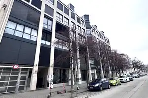 Helle Wohnung mit östlicher Terrasse richtung ruhigen Innenhof – Schillerstraße 41, 80336 München – Vorschaubild 2