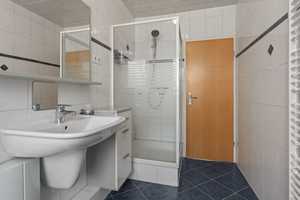 Bremen - Habenhausen | Gepflegtes, vollunterkellertes 5-Zimmer-Reihenendhaus mit Pkw-Garage – Bremen – Vorschaubild 26