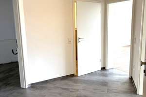 **** Einziehen und Wohlfühlen - charmant modernisierte Erdgeschoss-Wohnung.... **** – Die vollständige Adresse der Immobilie erhältst du vom Anbieter., 42651 Solingen-Mitte, Solingen – Vorschaubild 2