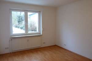 Schöne 2-Zimmerwohnung mit Sonnenterrasse und herrlichem Ausblick in den großen parkähnlichen Garten – Die vollständige Adresse der Immobilie erhältst du vom Anbieter., 12247 Lankwitz, Berlin – Vorschaubild 5