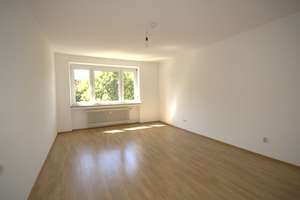 Zentral gelegene Drei-Zimmer-Wohnung mit zwei Balkonen – Georg- Habel- Str. 3, 81241 Pasing, München – Vorschaubild 6