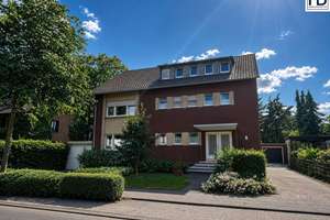 Bonn-Beuel: Dreifamilienhaus mit Garten, Garagen und sofort vermietbarer EG-Wohnung