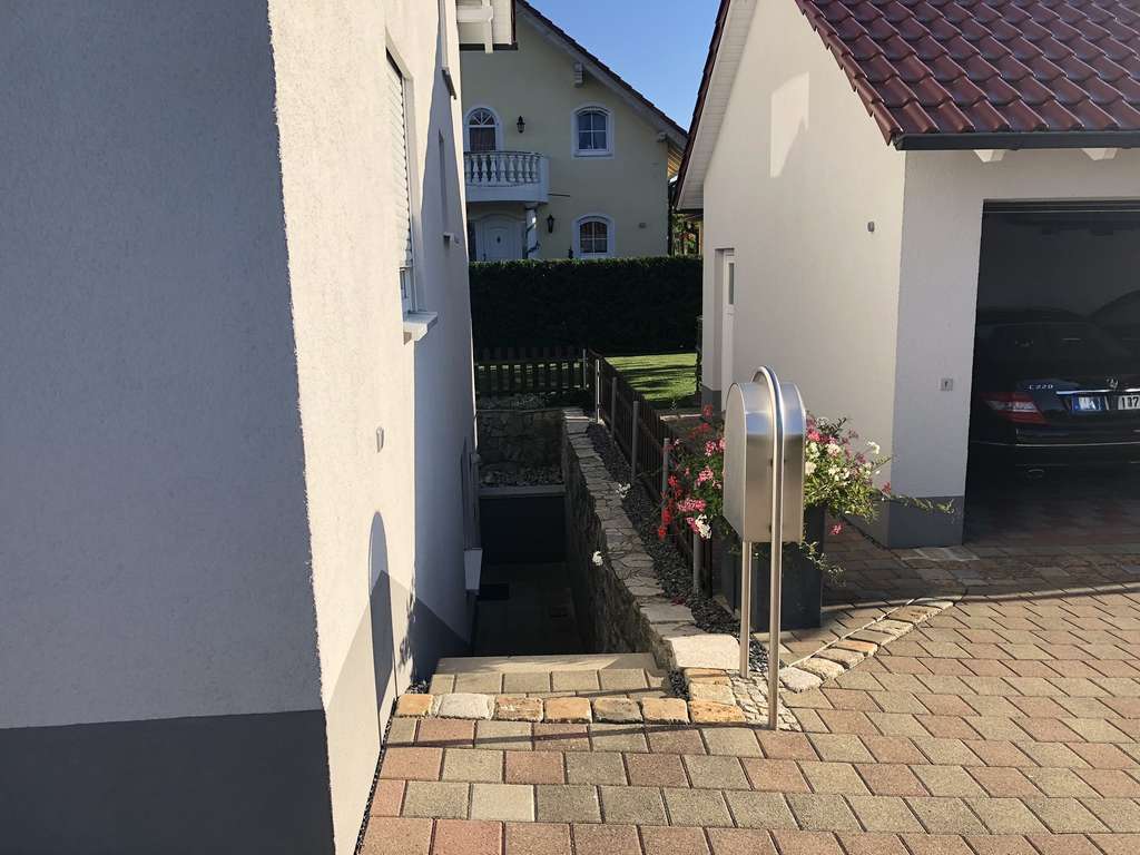 Immobilie in Nellingen - 2 Doppelhaushälften mit Doppelgarage und Doppelcarport - Bild 3