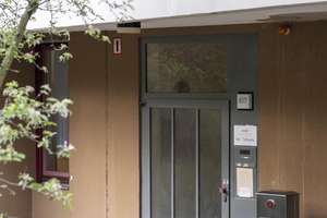 Nachmieter für Seniorenwohnung ( ab 55 Jahren) ab sofort gesucht - – Scheelestraße 109-111, 12209 Lichterfelde, Berlin – Vorschaubild 2