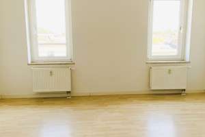 Charmante 2-Raum-Dachgeschosswohnung mit offener Küche – Wolfenbütteler Str. 66, 39112 Sudenburg, Magdeburg – Vorschaubild 3