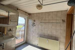 Geräumige und helle Altbauwohnung mit Dachterrasse in bester Karlsfelder Lage – Blumenstraße 34, 85757 Karlsfeld – Vorschaubild 26
