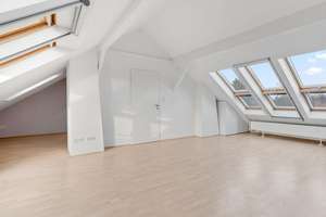 Hochwertig modernisiert! Doppelhaushälfte mit traumhaftem Grundstück direkt an der S1 – Die vollständige Adresse der Immobilie erhältst du vom Anbieter., 90571 Schwaig bei Nürnberg – Vorschaubild 7
