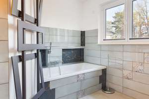 Mit Luftwärmepumpe, Fußbodenheizung, Smart Home usw.: Energieeffizientes Pultdach-Haus in Rehfelde – Die vollständige Adresse der Immobilie erhältst du vom Anbieter., 15345 Rehfelde – Vorschaubild 8