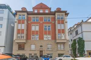 ++ Besondere Altbauwohnung für Liebhaber im Lehenviertel ++