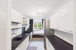 Helle 3-Zimmer-Wohnung mit Balkon in gepflegter Wohnanlage mit Aufzug, 2 Kellerabteile und TG-Platz – Die vollständige Adresse der Immobilie erhältst du vom Anbieter., 70329 Rohracker, Stuttgart – Vorschaubild 3