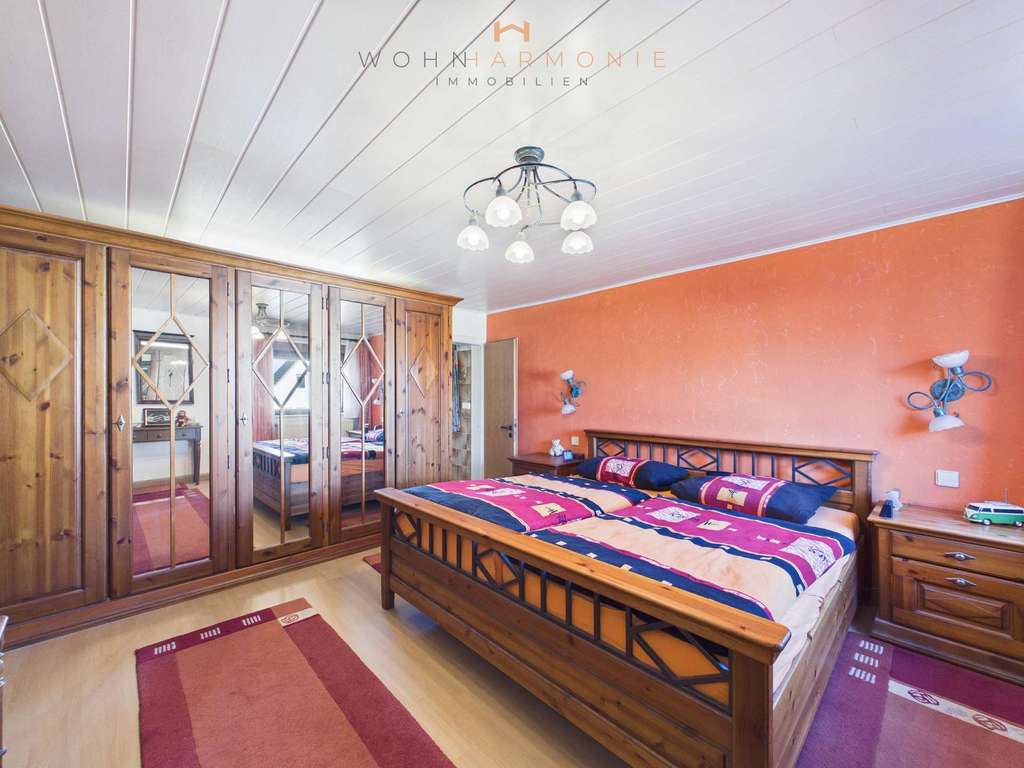 Immobilie in Pfedelbach - bezugsfreies 2-Fam.Haus mit Doppelgarage - Bild 4