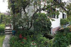 Schönes Einfamilienhaus mit großem Garten in Nürnberg, Ziegelstein – Die vollständige Adresse der Immobilie erhältst du vom Anbieter., 90411 Ziegelstein, Nürnberg – Vorschaubild 9