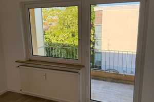 Lichtdurchflutete 3-Zimmer-Wohnung mit sonnigem Balkon – Ernst-Sievers-Str. 17, 49078 Osnabrück – Vorschaubild 5