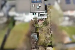 Familienfreundliche Doppelhaushälfte mit Gartenidylle – Würzburg (Kreis) – Vorschaubild 2