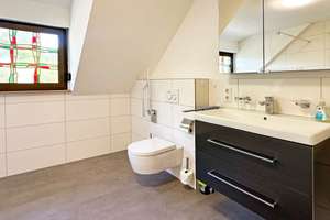 Trier Ruwer: Freistehendes Einfamilienhaus, Garten, Garage, neues Badezimmer, sofort verfügbar – 54292 Ruwer/Eitelsbach, Trier – Vorschaubild 15