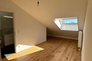 Erstbezug nach Kernsanierung – Neubaugleiche Maisonette- Whg. mit einem Blick ins Grüne und Balkon. – Die vollständige Adresse der Immobilie erhältst du vom Anbieter., 81375 Neuhadern, München – Vorschaubild 14