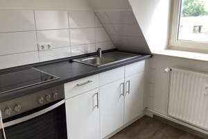 Da kommt man gern Heim: renovierte 1-Zimmer- Dachgeschoss- Wohnung mit Ausblick! – Röntgenstr. 9, 23562 Sankt Jürgen, Lübeck – Vorschaubild 6