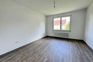 sanierte 3-Zi.-Wohnung mit Balkon in ruhiger Umgebung – Steinhagen 6, 44793 Kruppwerke, Bochum – Vorschaubild 3